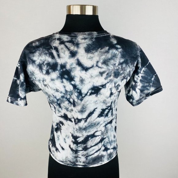 The Hype House Tik Toc Teenage Influencers Mansion Moorpark CA Crop T-Shirt XS - Picture 7 of 10